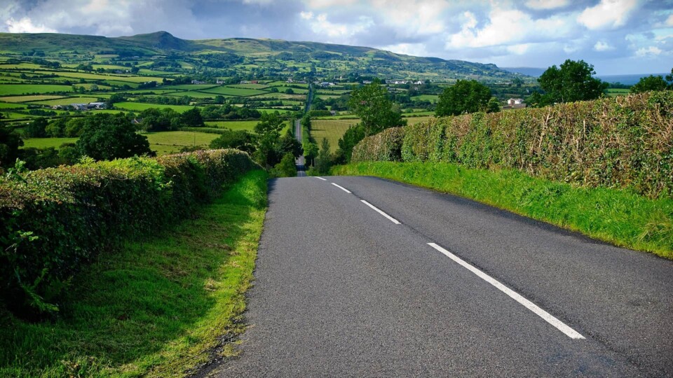 Arcnews banner irelandroadsigns wide