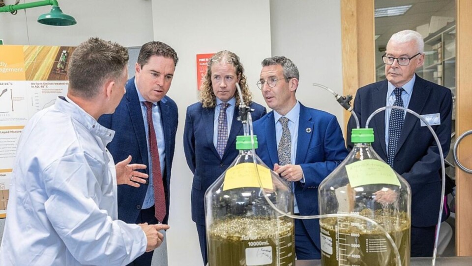 Dr. Patrick Ward Europe & Asia Pacific Applications Manager at Alltech explains some of the lab's innovations to Minister Martin Heydon, Department of Agriculture, Food, Fisheries and the Marine Ireland, Dr. Mark Lyons, Alltech president and CEO, Minister Andrew Muir, Department of Agriculture, Environment and Rural Affairs Northern Ireland, and CEO and Rory Mullen Head of Biopharma and Food at IDA Ireland. © Finbarr O'Rourke.